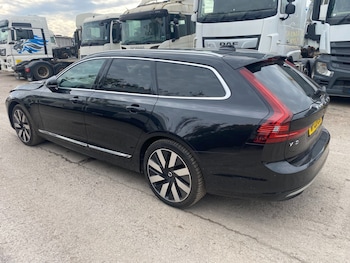 Volvo - V90