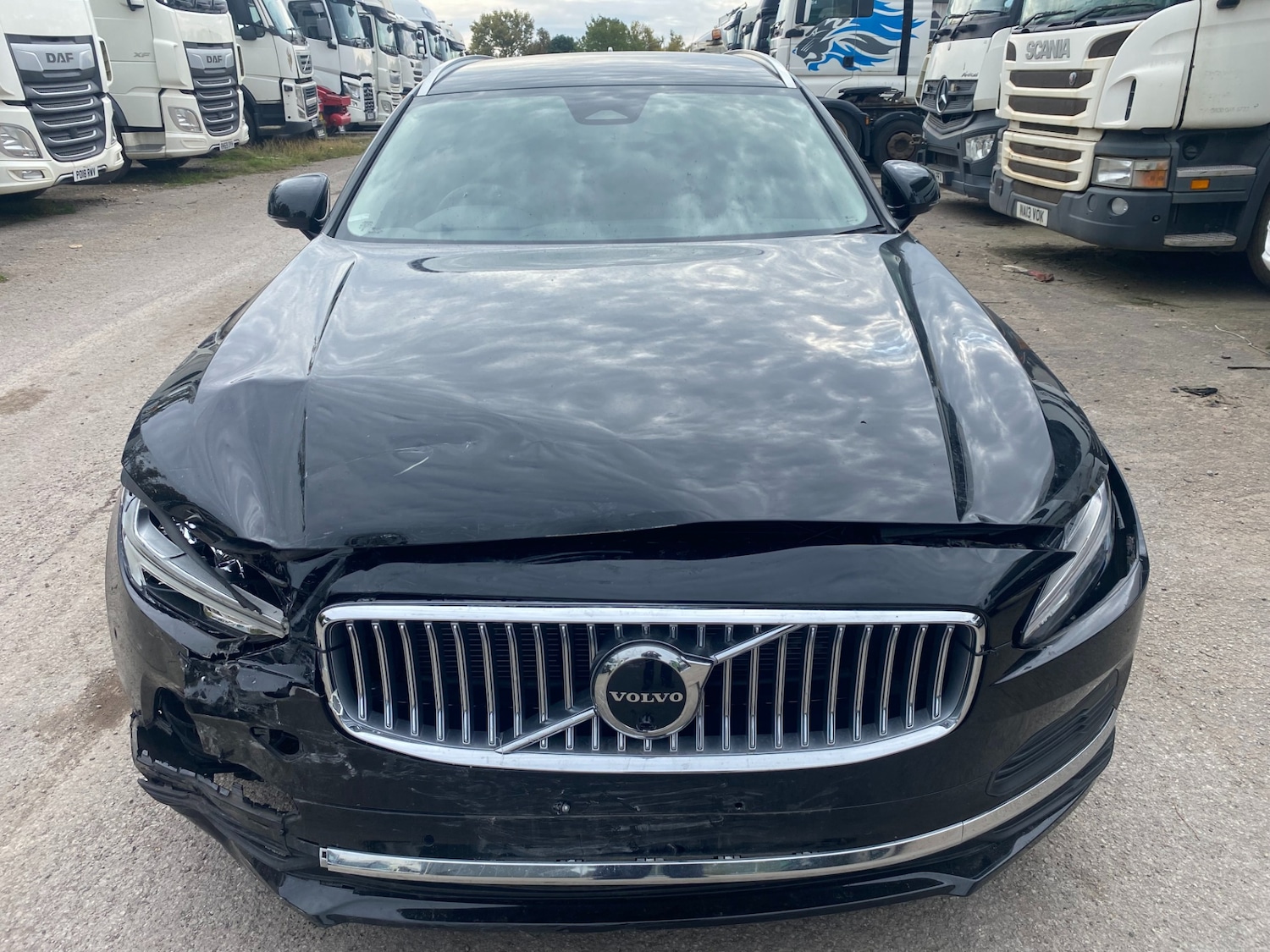 Used Volvo V90 2023 for sale - 76121225: Photo 5