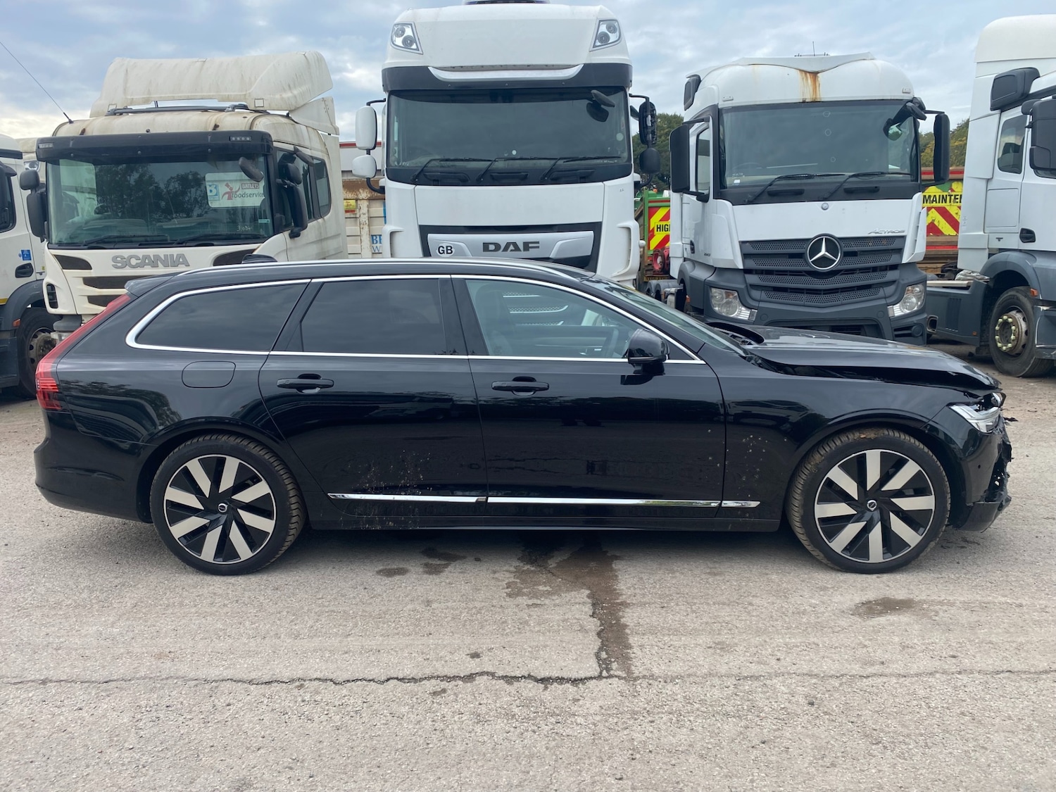Used Volvo V90 2023 for sale - 76121225: Photo 6