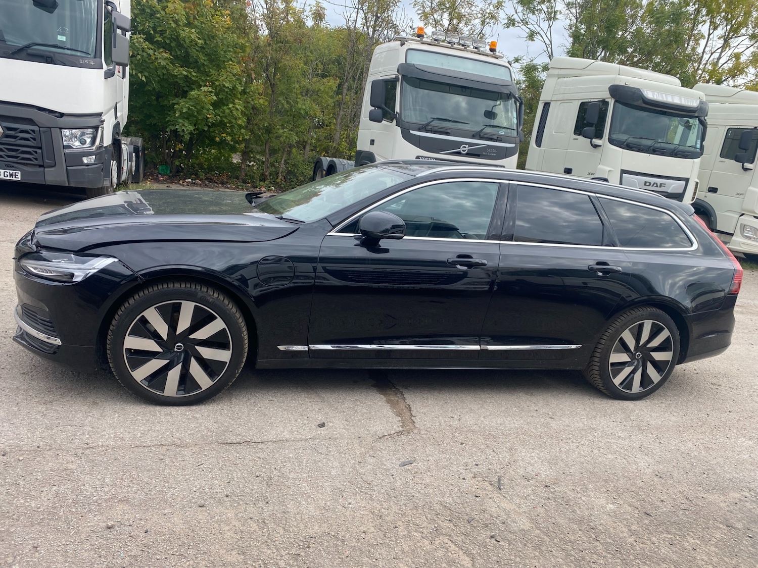 Used Volvo V90 2023 for sale - 76121225: Photo 7
