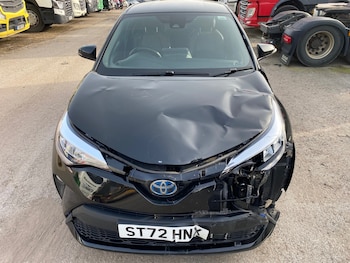 Used Toyota C-HR 2022 for sale - 77663503: Photo