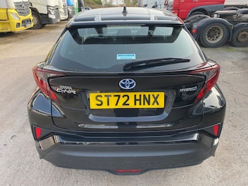 Used Toyota C-HR 2022 for sale - 77663503: Photo