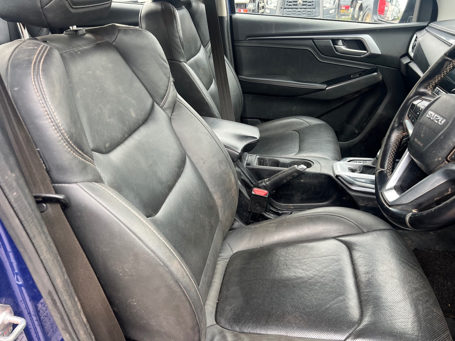 Used Isuzu D-Max 2022 for sale - 76392438: Photo 10