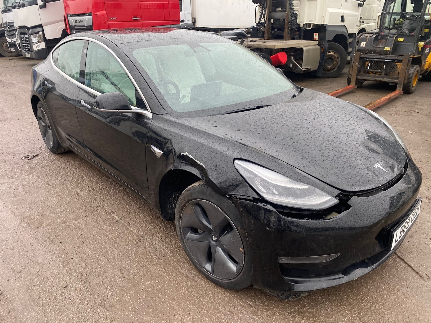 Used Tesla Model 3 2019 for sale - 77352246: Photo 2
