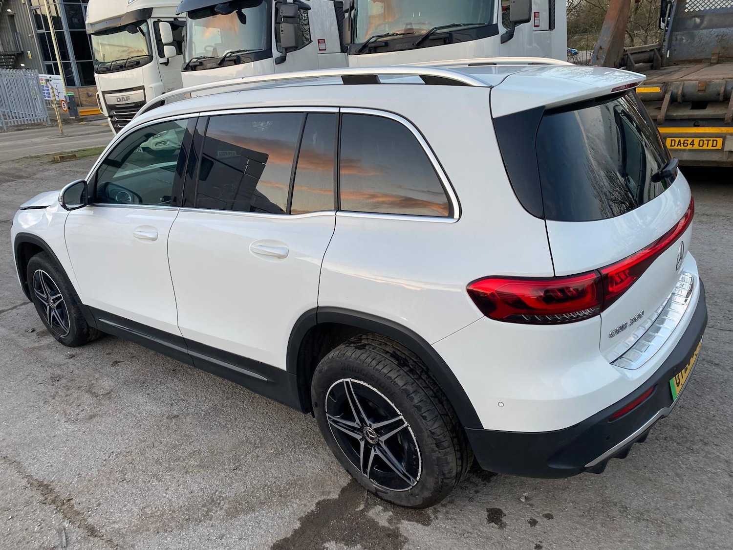 Used Mercedes-Benz EQB 2023 for sale - 77985136: Photo 4