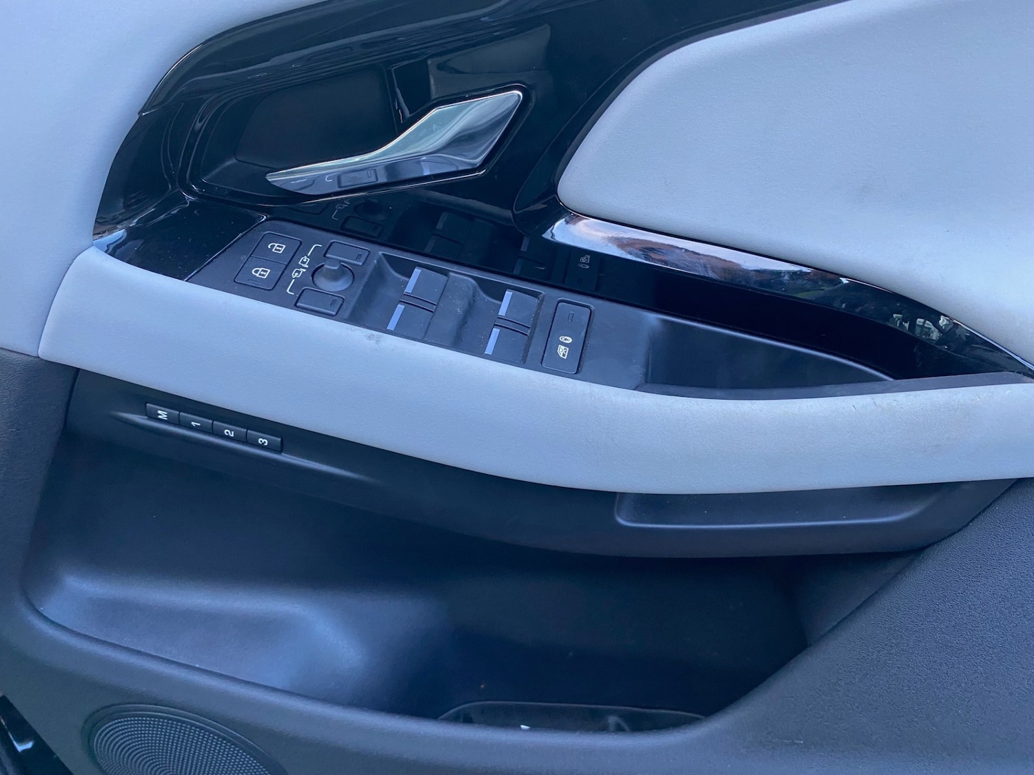 Used Land Rover Range Rover Evoque 2025 for sale - 77311129: Photo 12