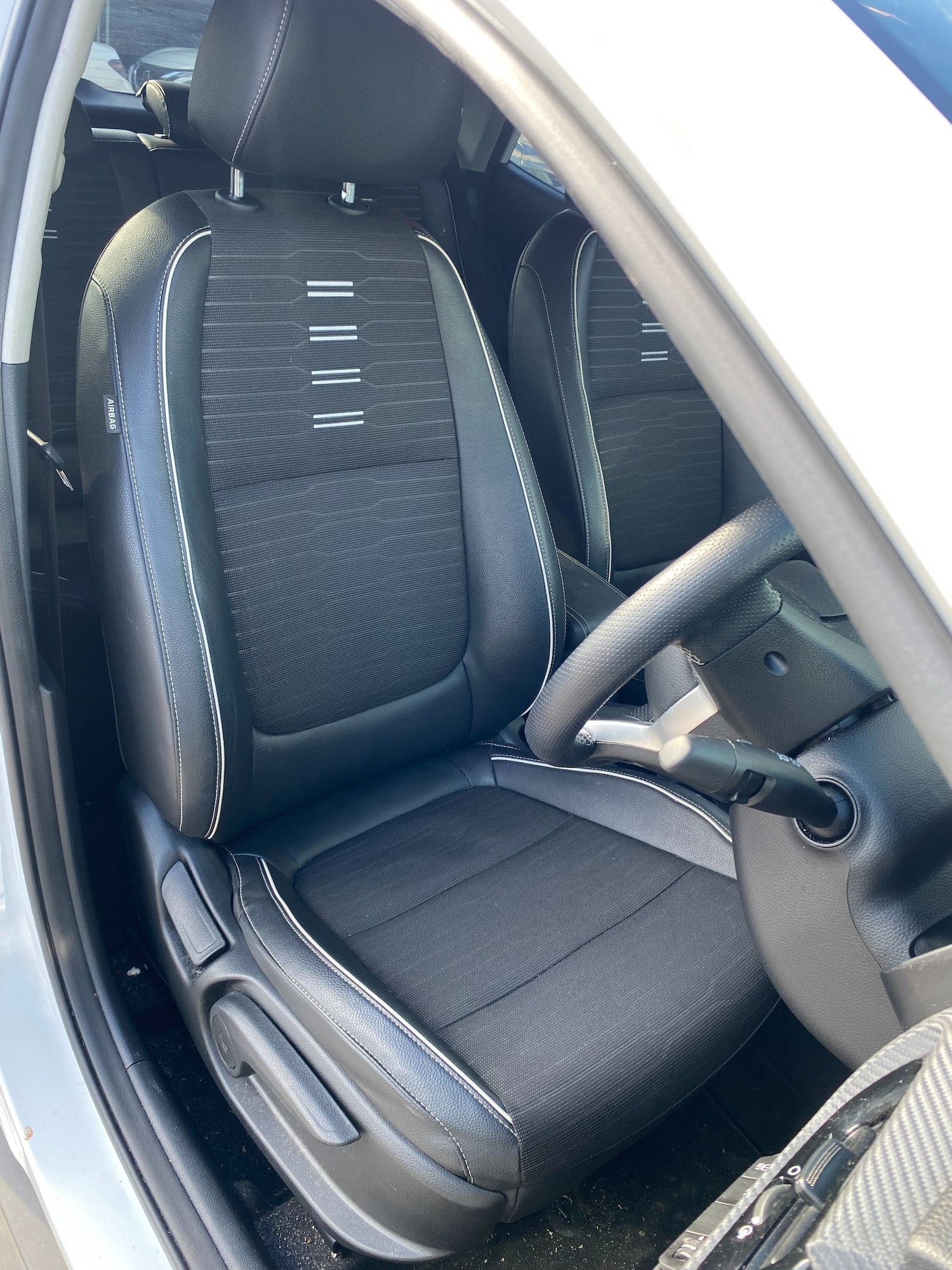 Used Kia Stonic 2025 for sale - 77988479: Photo 19