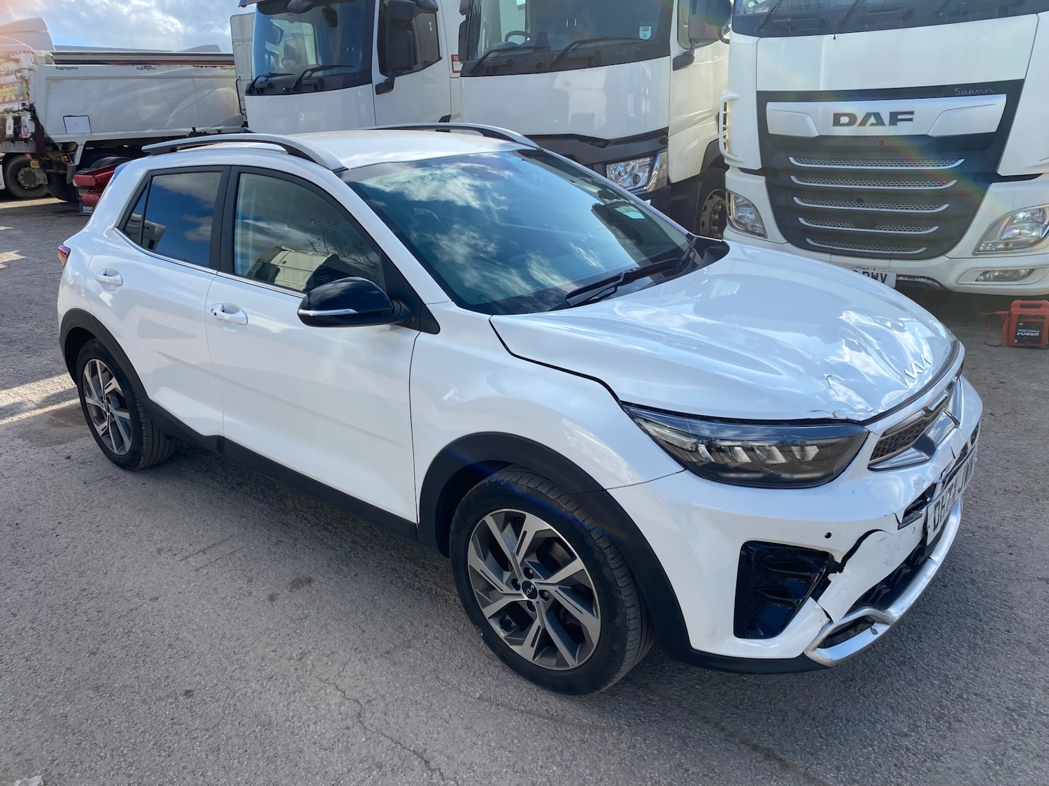 Used Kia Stonic 2025 for sale - 77988479: Photo 2