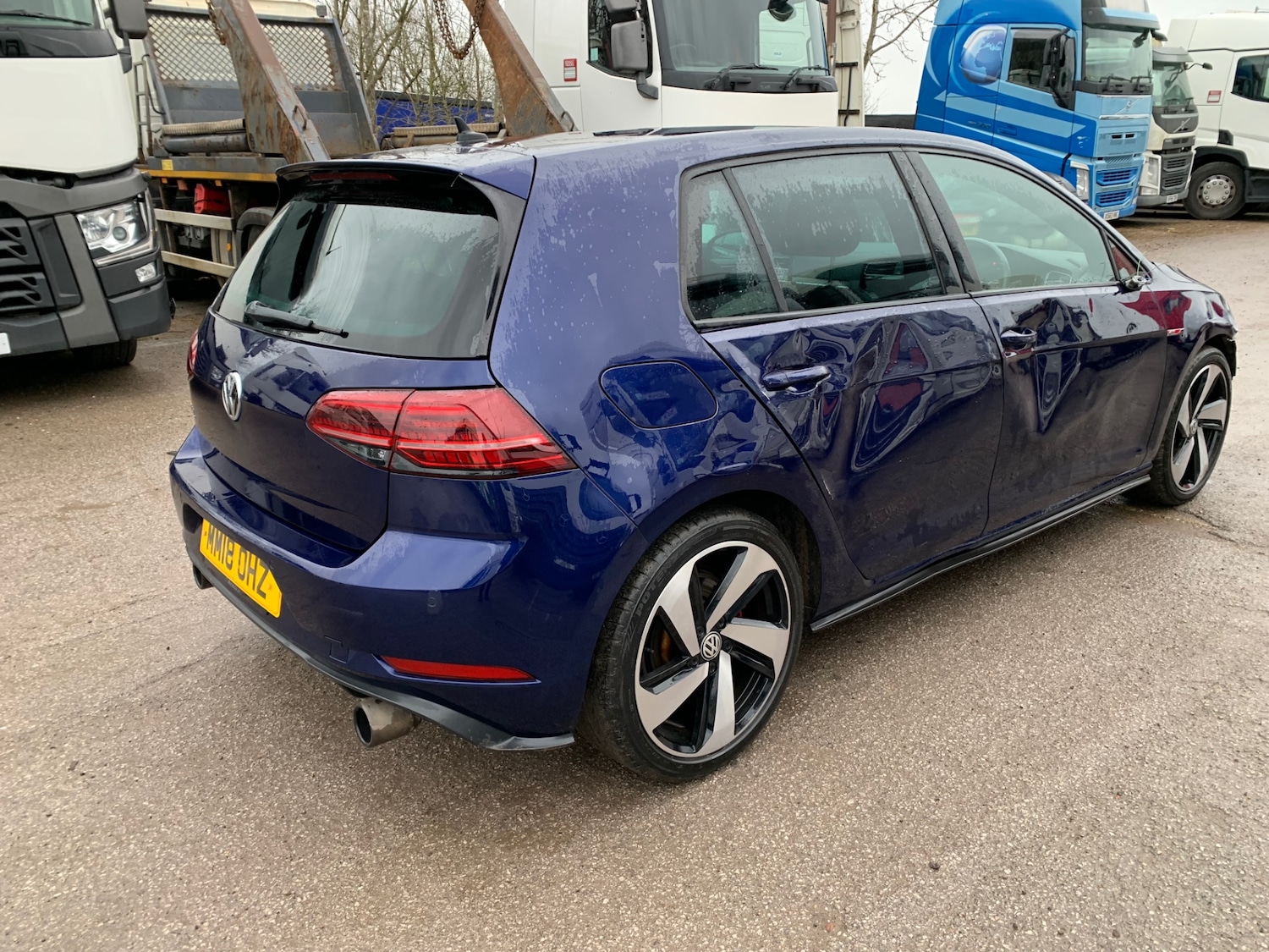 Used Volkswagen Golf 2018 for sale - 77301523: Photo 2