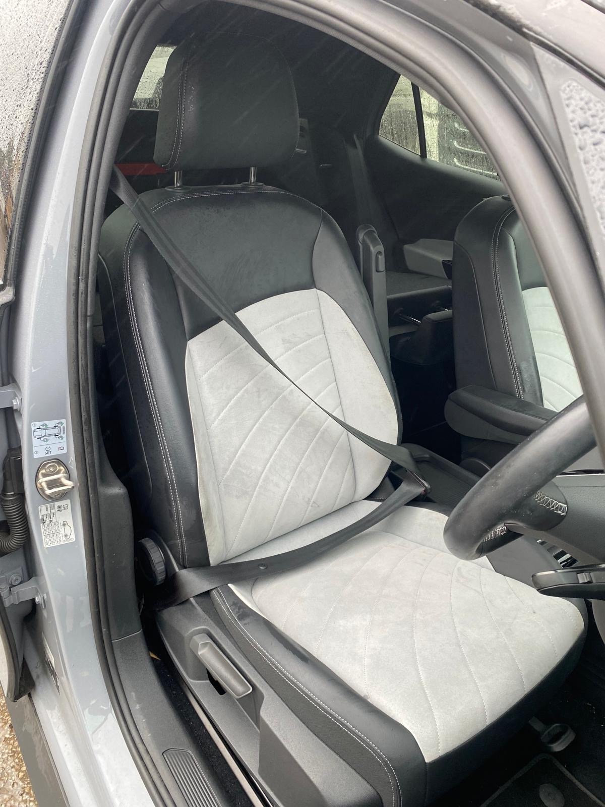 Used Volkswagen ID.3 2023 for sale - 76777459: Photo 11