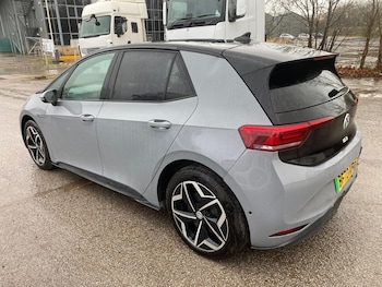 Used Volkswagen ID.3 2023 for sale - 76777459: Photo