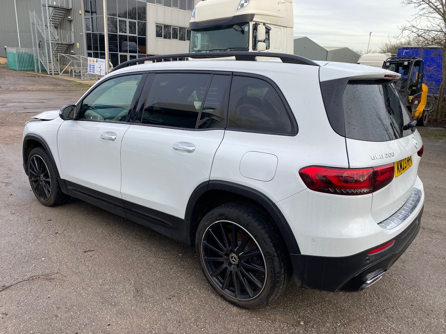 Used Mercedes-Benz GLB 2023 for sale - 77151958: Photo 5