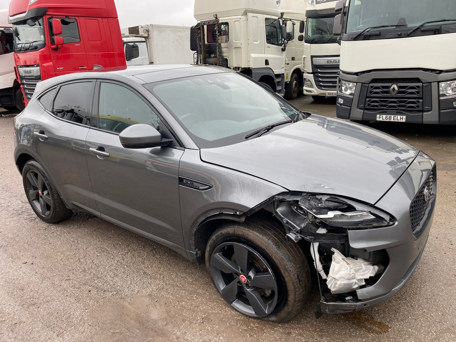 Used Jaguar E-Pace 2020 for sale - 77490159: Photo 2