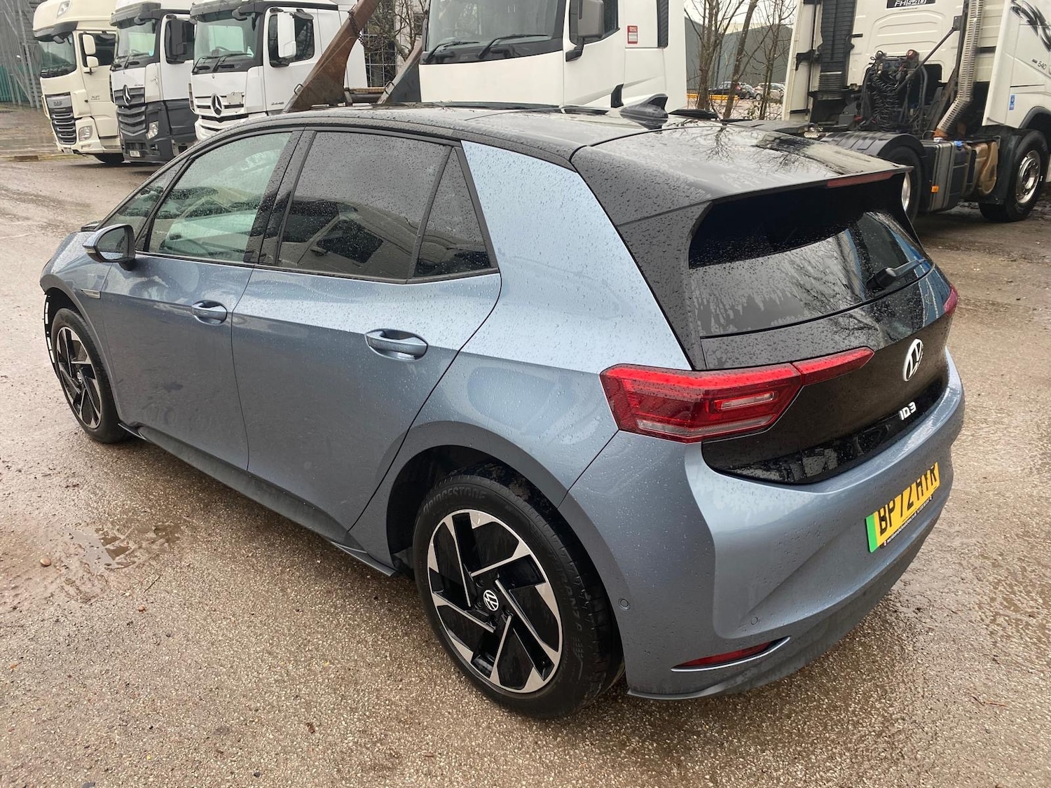 Used Volkswagen ID.3 2023 for sale - 77124251: Photo 2