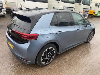 Used Volkswagen ID.3 2023 for sale - 77124251: Photo