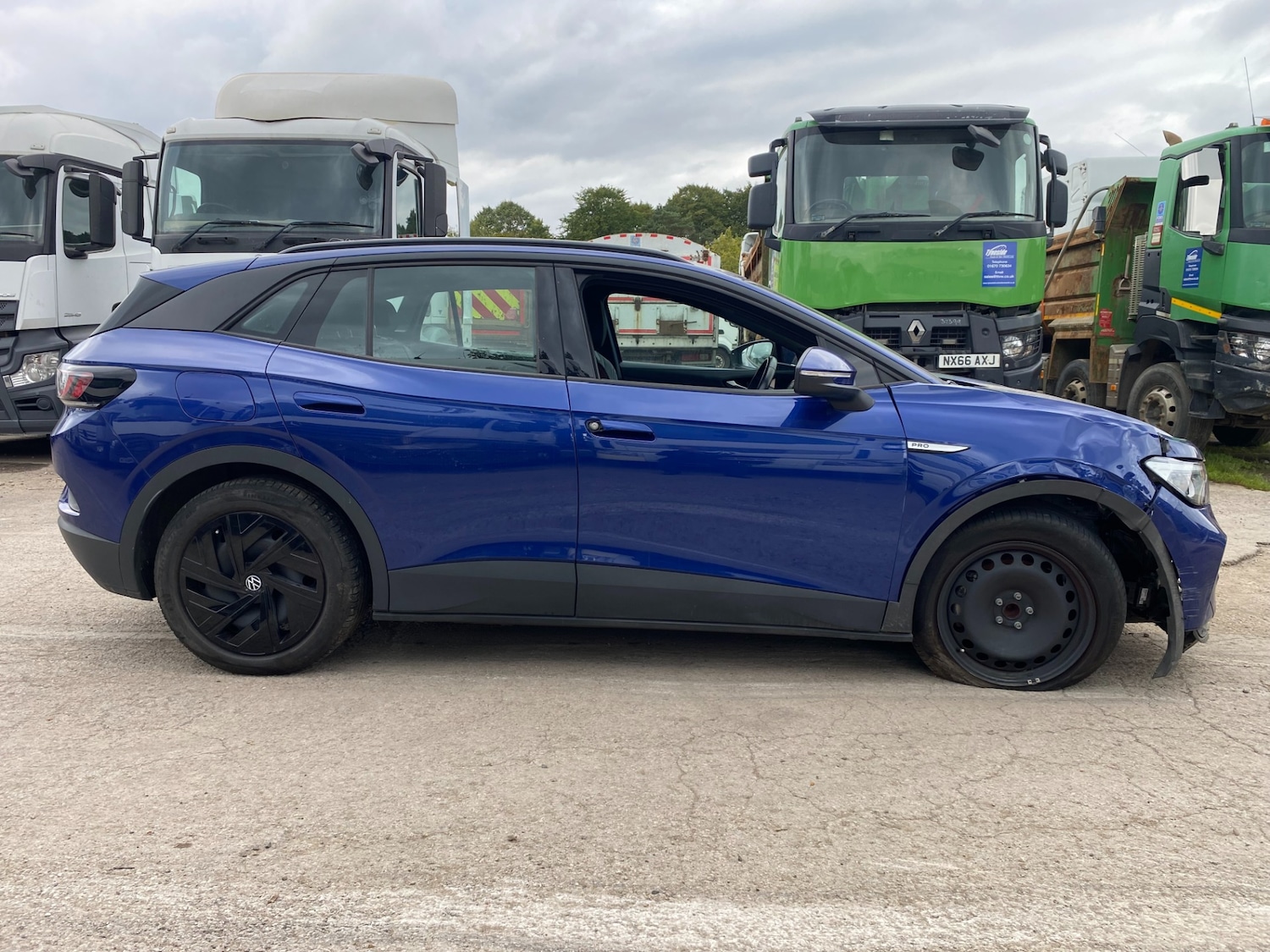 Used Volkswagen ID.4 2021 for sale - 76047582: Photo 4