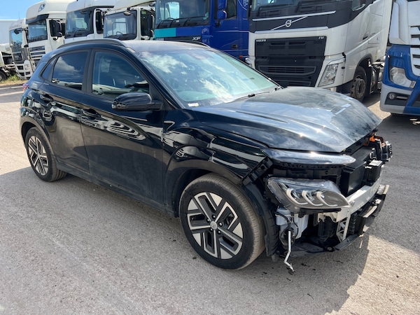 Used Hyundai KONA 2023 for sale - 74704189: Photo 2