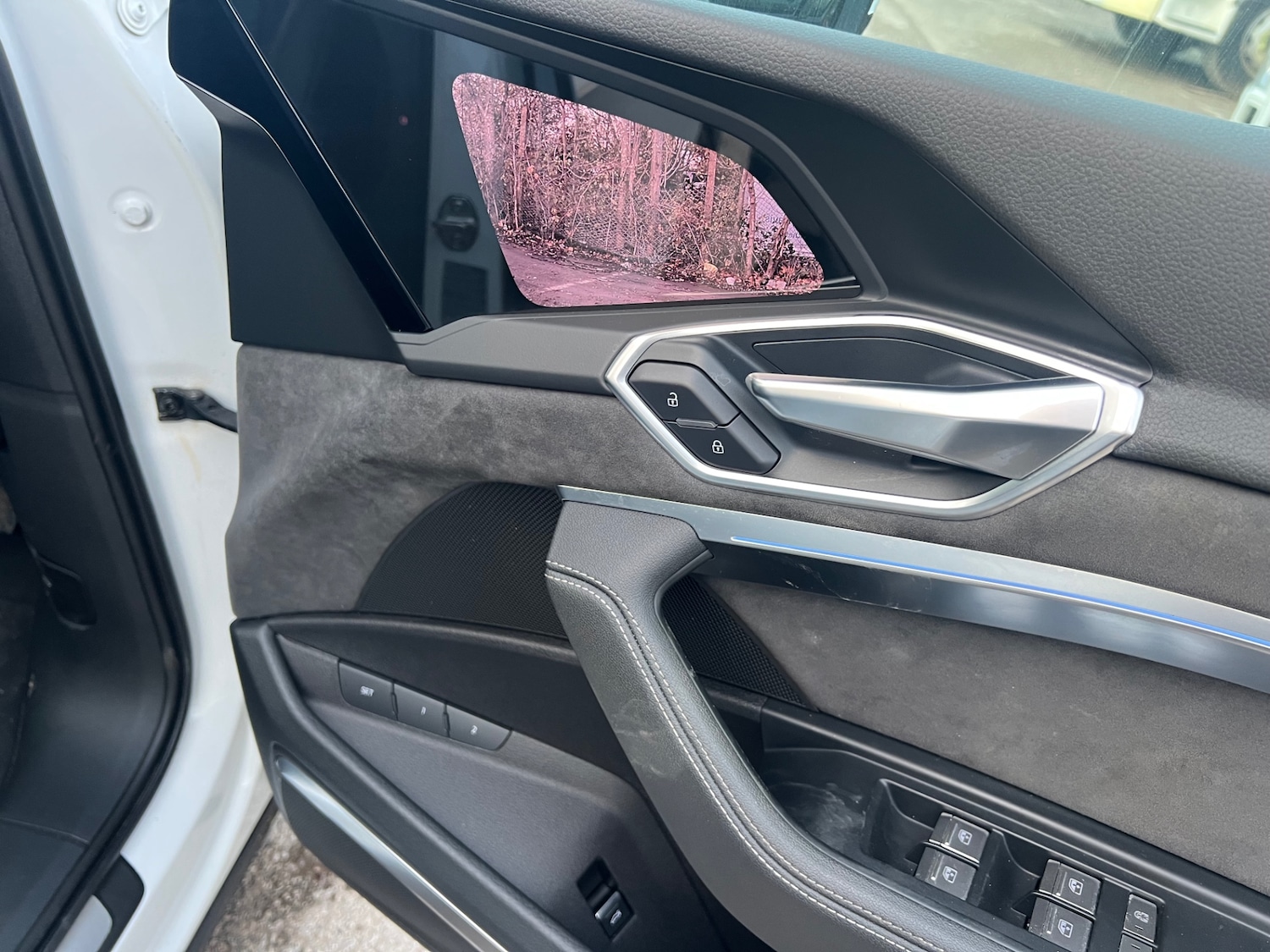 Used Audi e-tron 2020 for sale - 76595293: Photo 12