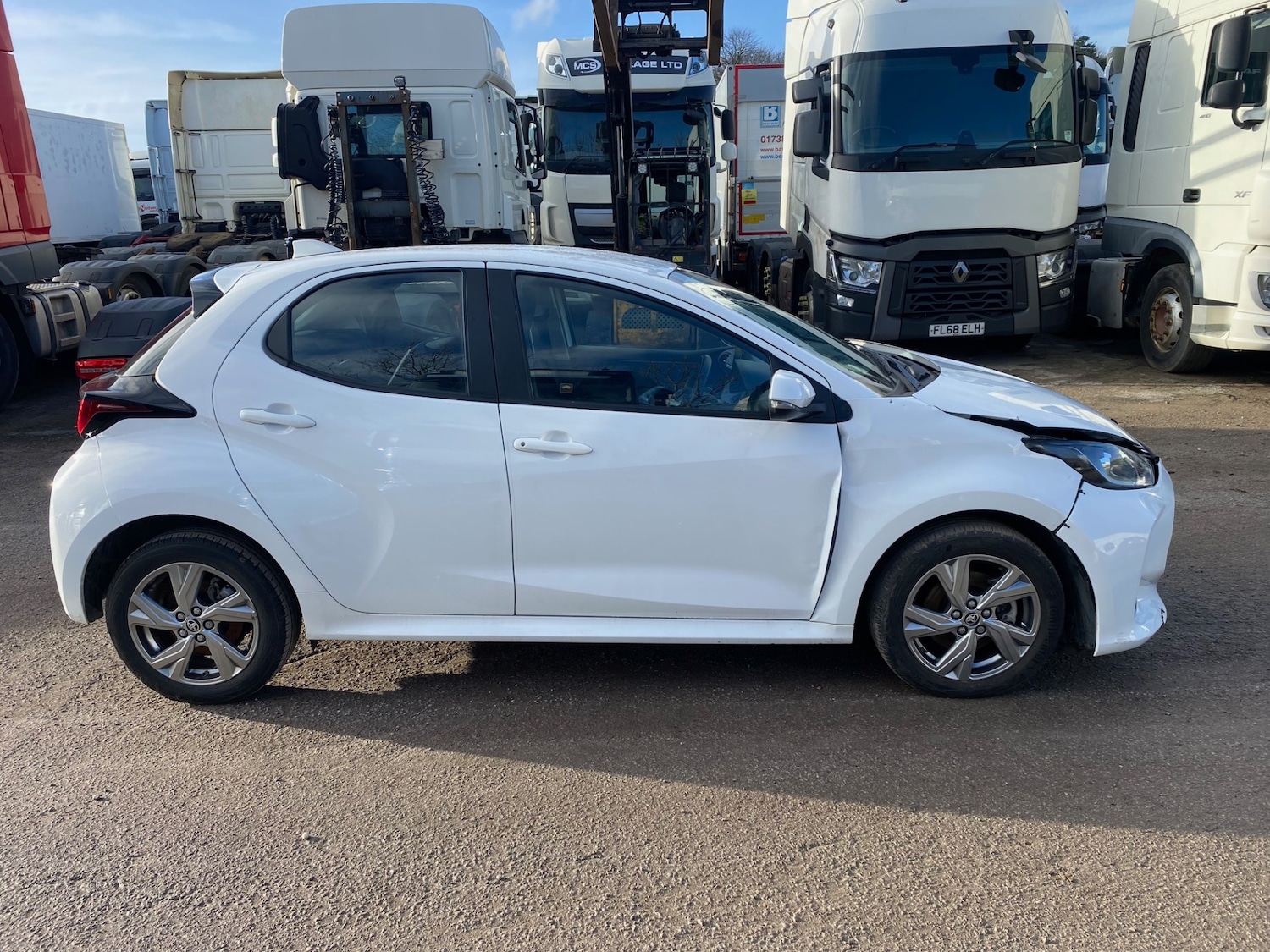 Used Toyota Yaris 2024 for sale - 77311004: Photo 8