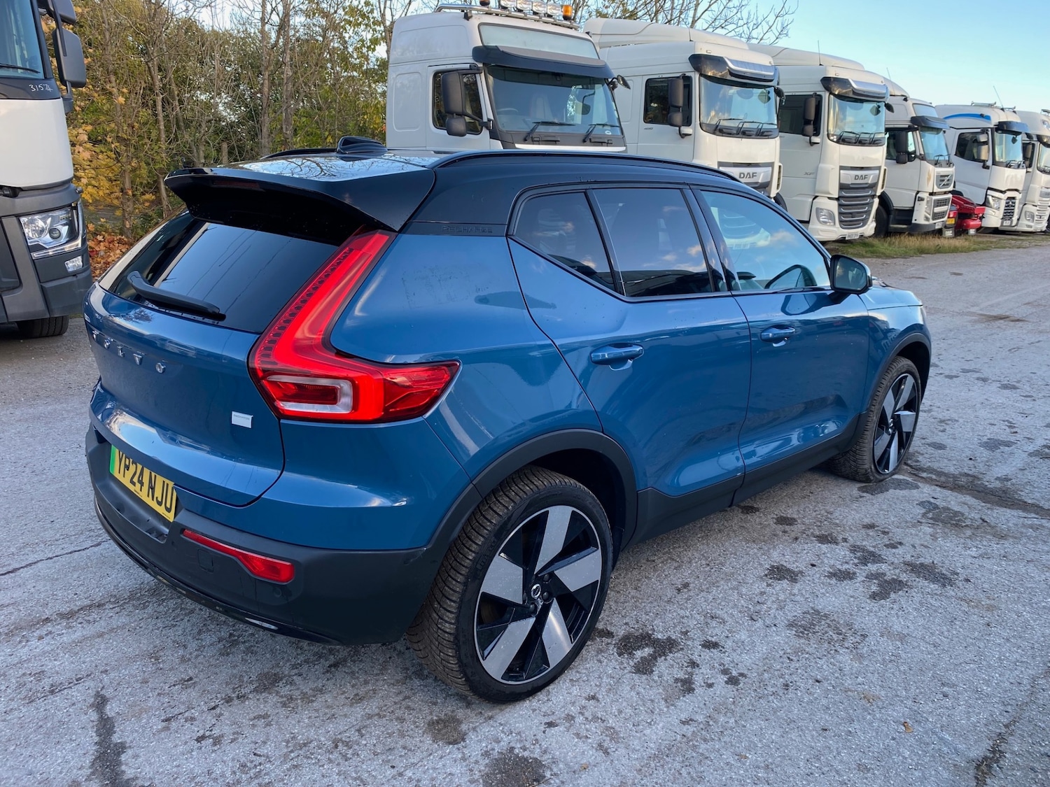 Used Volvo XC40 2024 for sale - 76352267: Photo 1