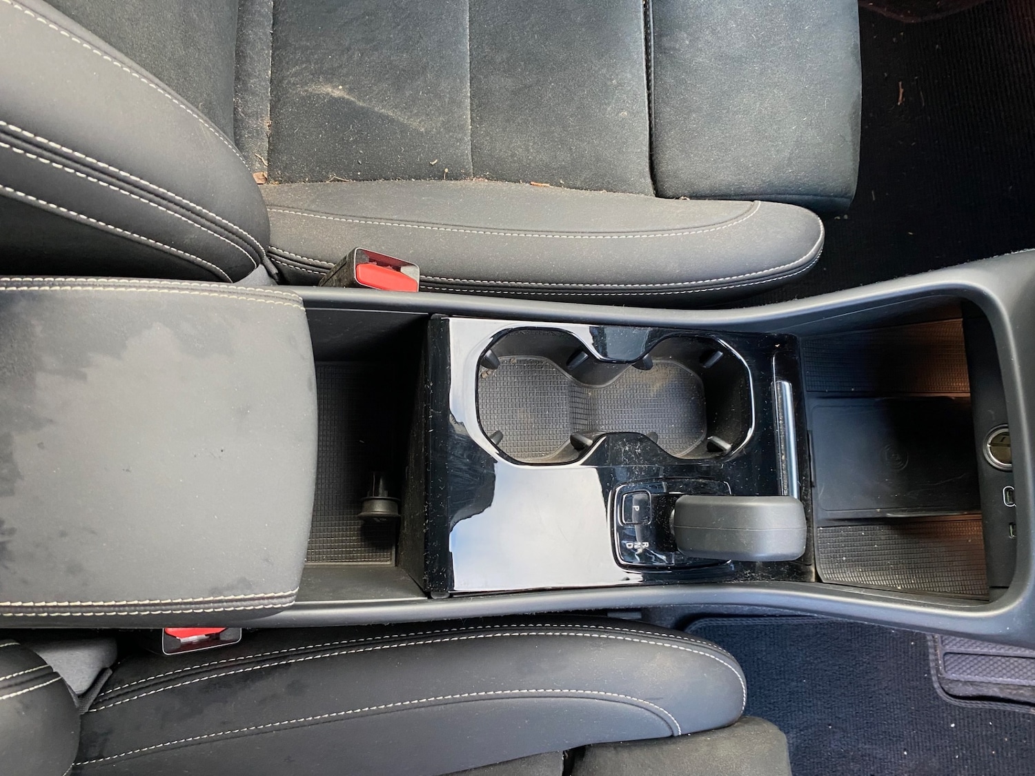 Used Volvo XC40 2024 for sale - 76352267: Photo 16