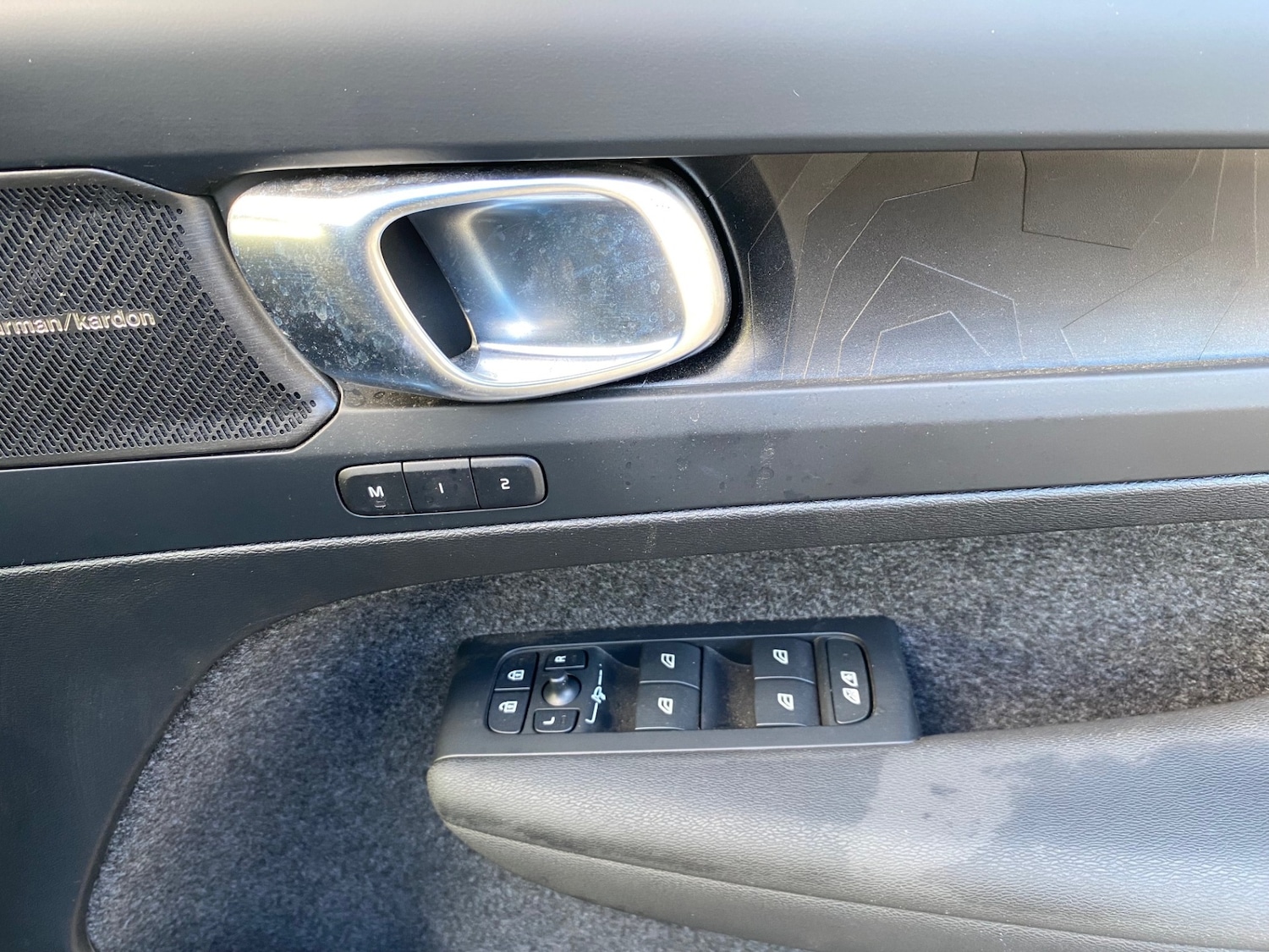 Used Volvo XC40 2024 for sale - 76352267: Photo 17