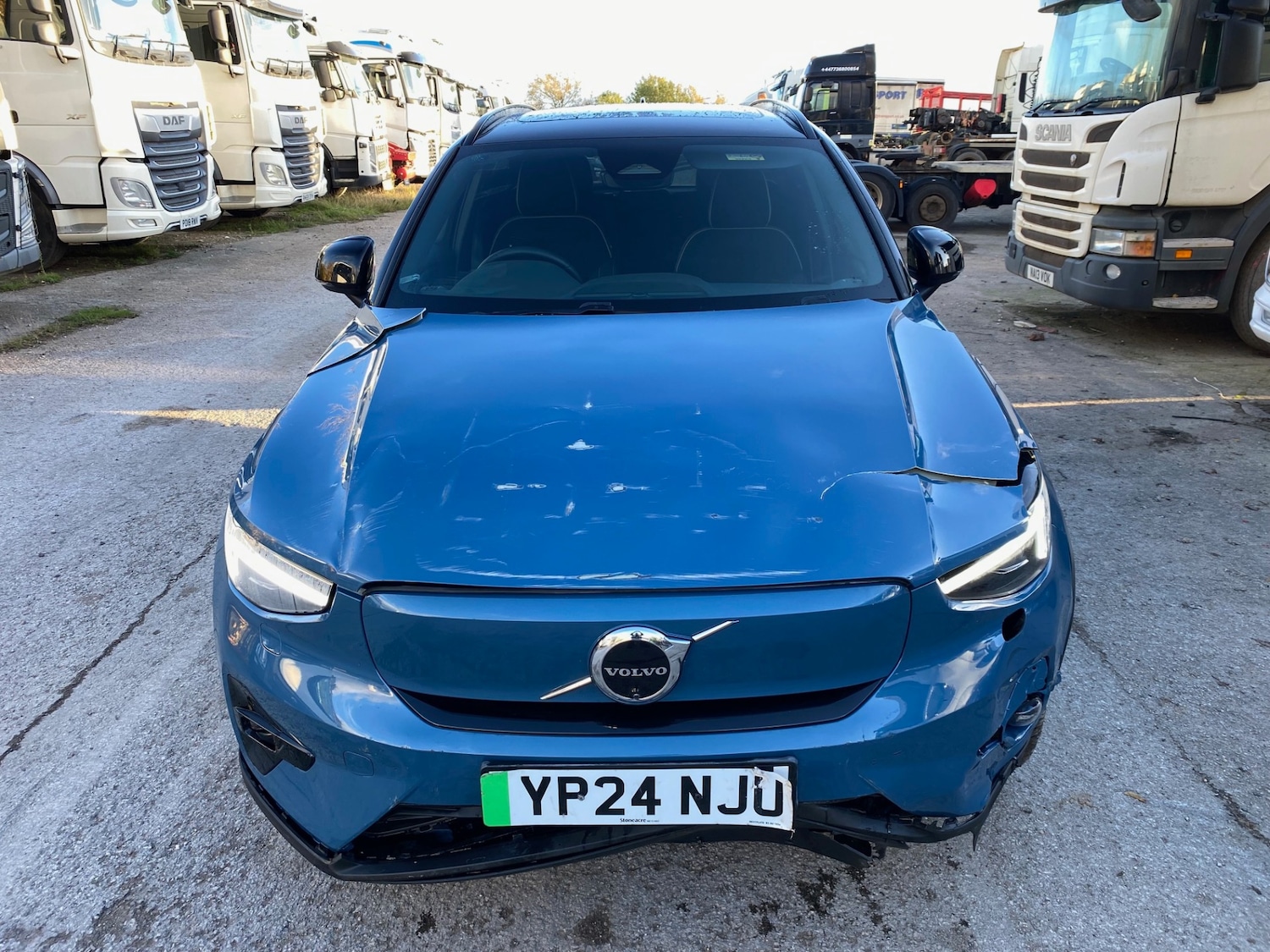 Used Volvo XC40 2024 for sale - 76352267: Photo 7