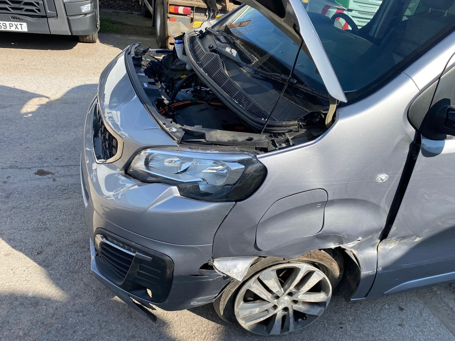 Used Peugeot Traveller 2024 for sale - 77947348: Photo 10