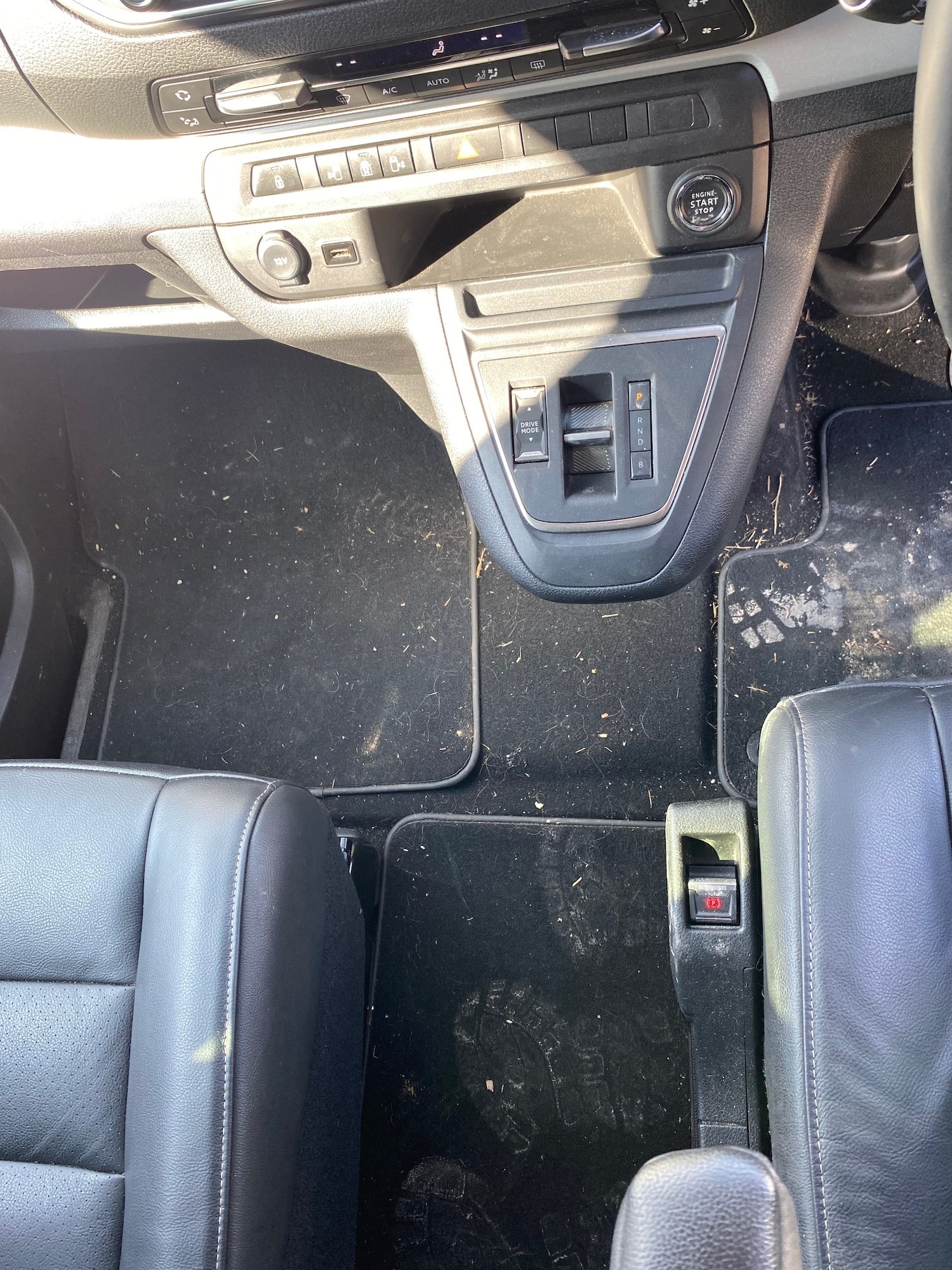 Used Peugeot Traveller 2024 for sale - 77947348: Photo 17