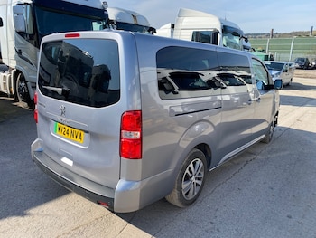 Used Peugeot Traveller 2024 for sale - 77947348: Photo