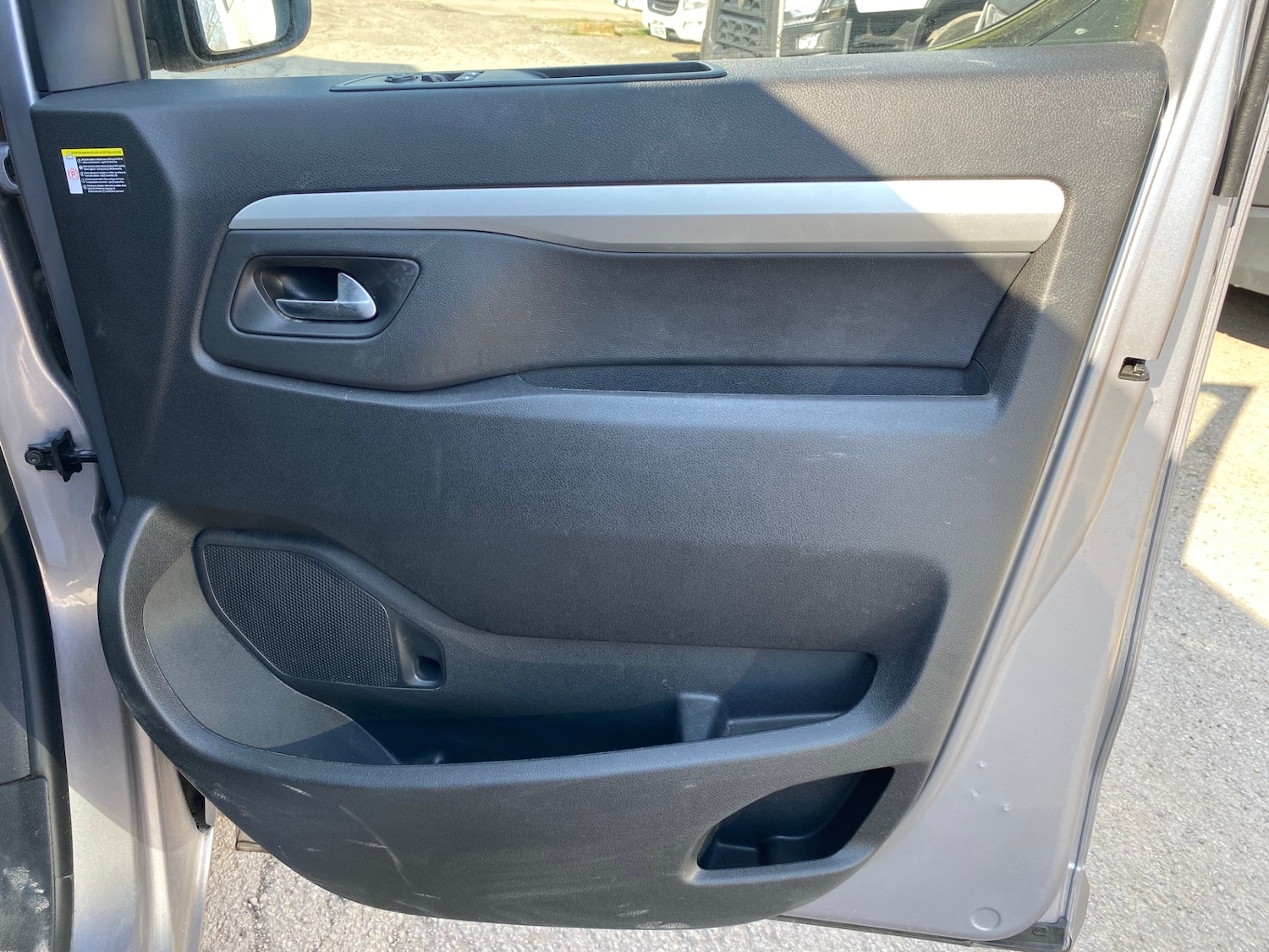 Used Peugeot Traveller 2024 for sale - 77947348: Photo 23