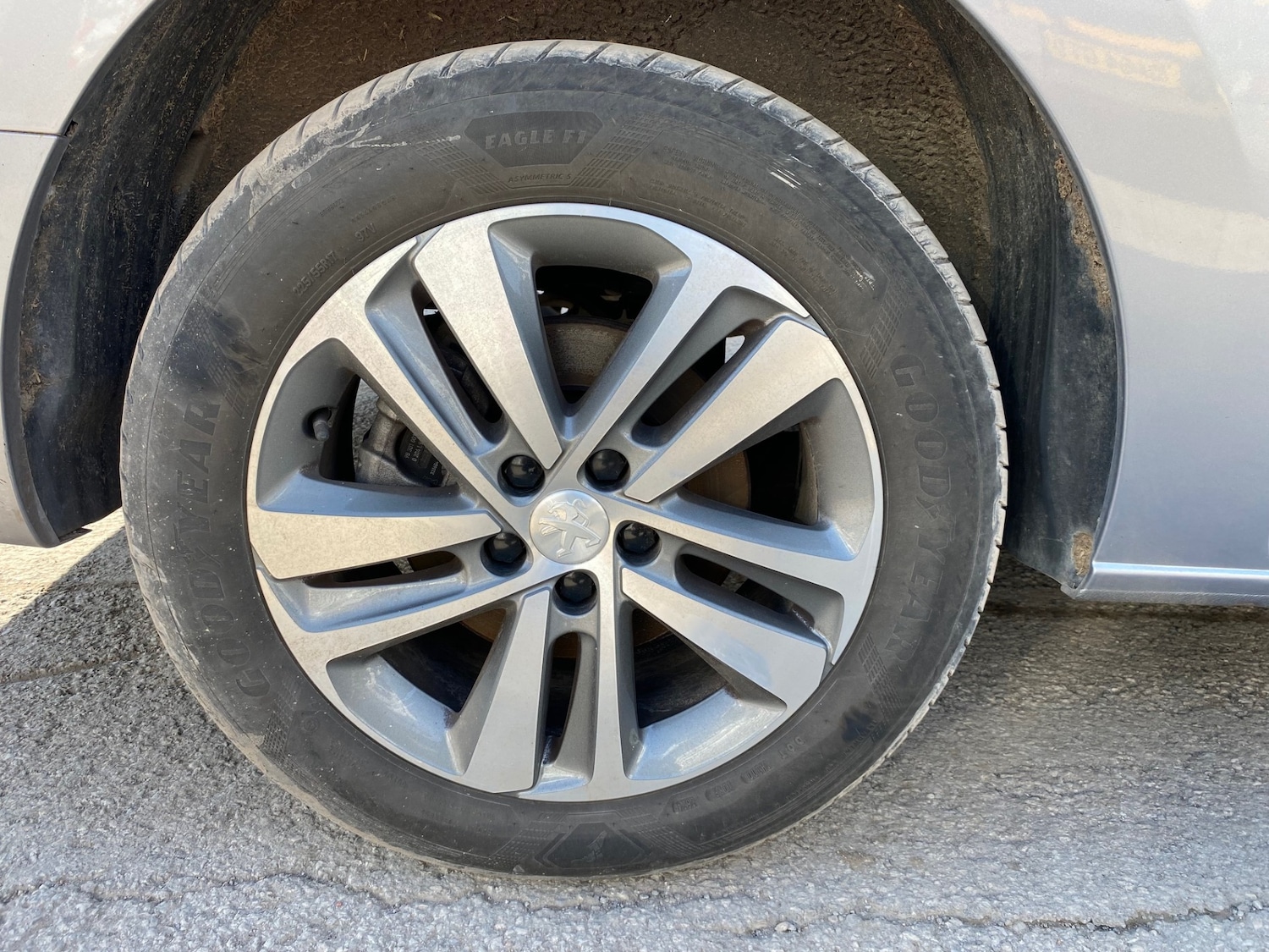 Used Peugeot Traveller 2024 for sale - 77947348: Photo 24