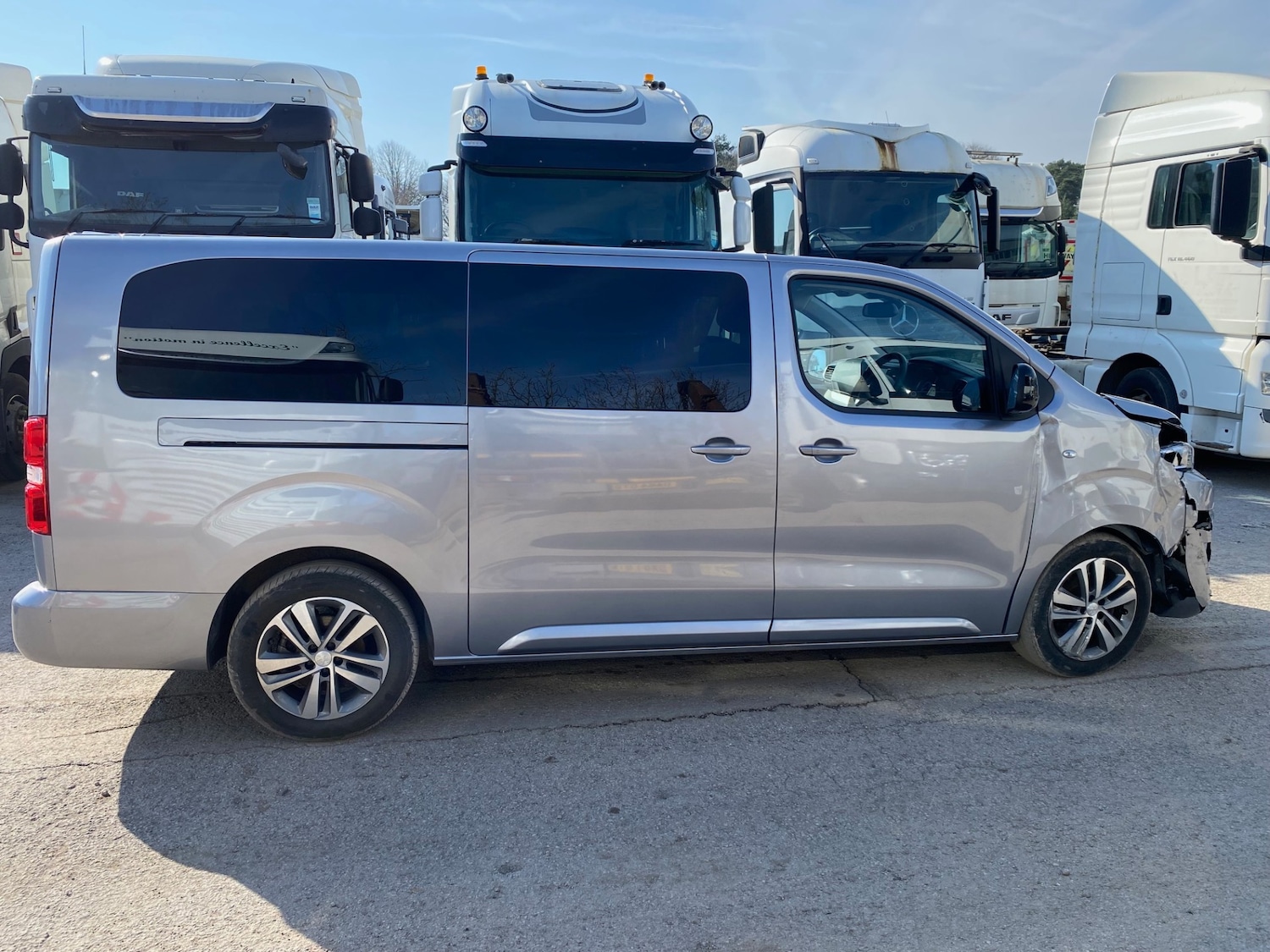 Used Peugeot Traveller 2024 for sale - 77947348: Photo 8
