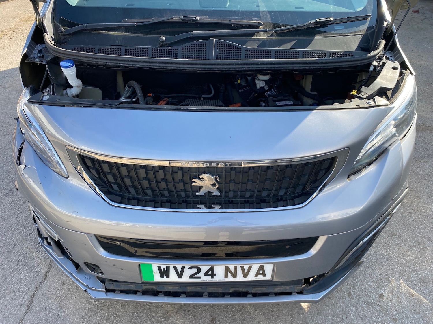 Used Peugeot Traveller 2024 for sale - 77947348: Photo 9