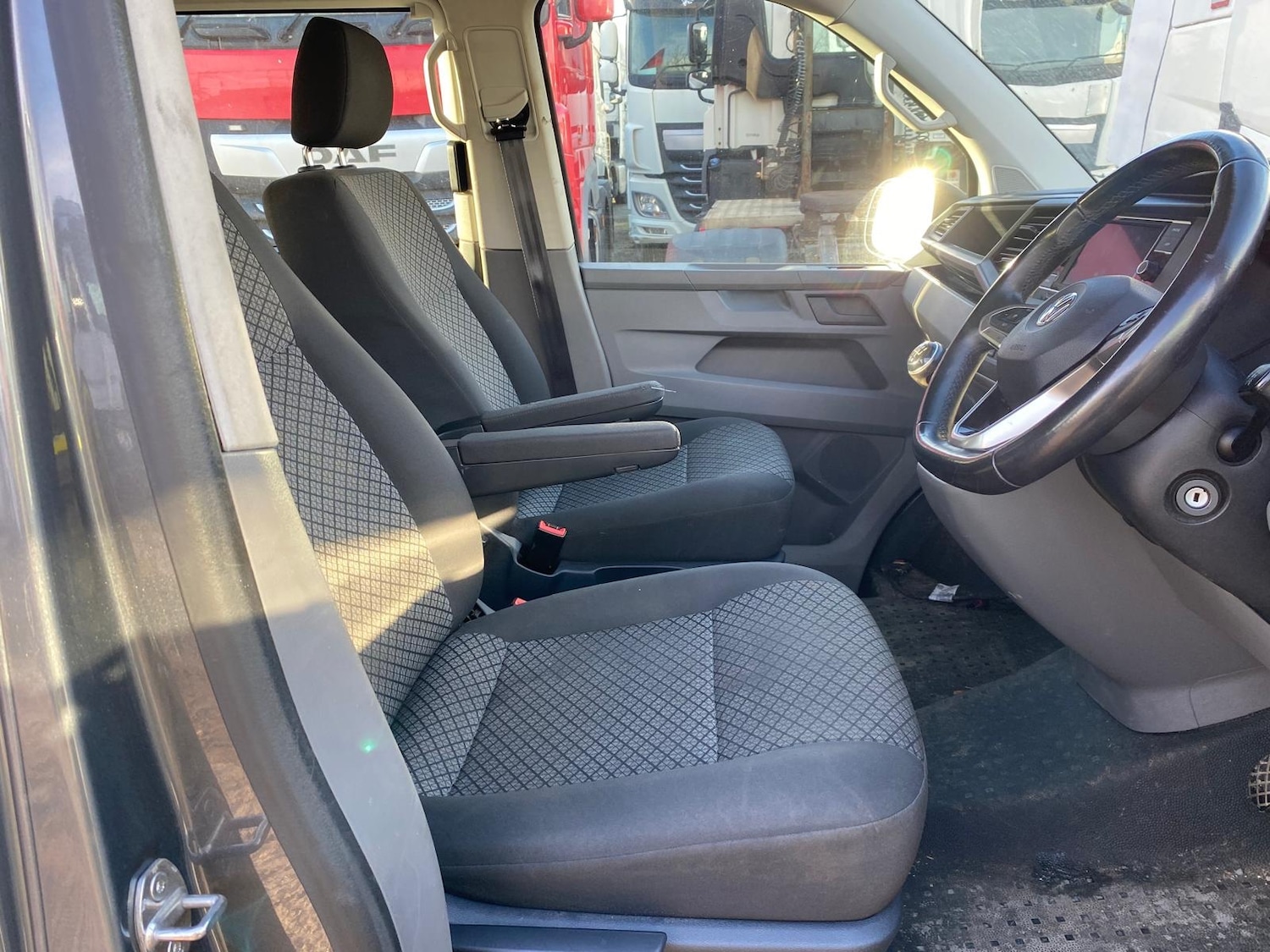 Used Volkswagen Transporter Shuttle 2020 for sale - 76892998: Photo 17