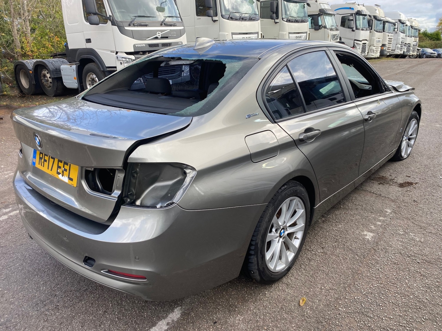 Used BMW 3 Series 2017 for sale - 76327403: Photo 1