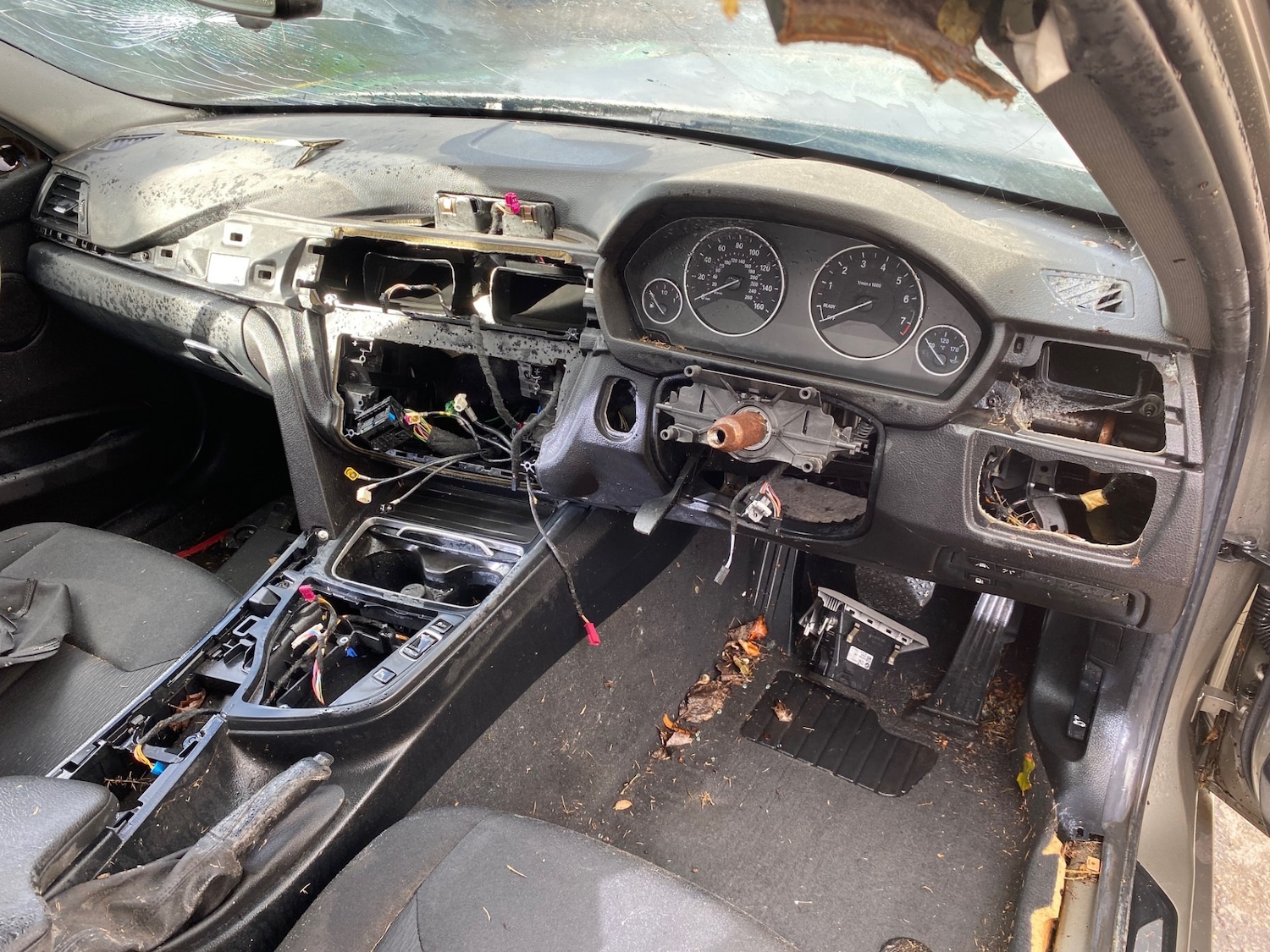 Used BMW 3 Series 2017 for sale - 76327403: Photo 12