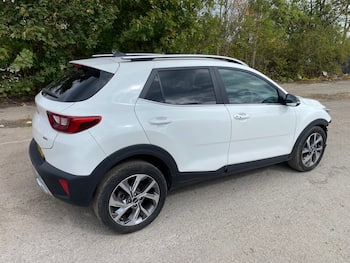 Used Kia Stonic 2024 for sale - 79582784: Photo