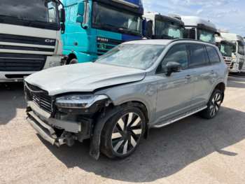 2024 (74) - 2.0 T8 PHEV Ultra Dark 5dr AWD Geartronic