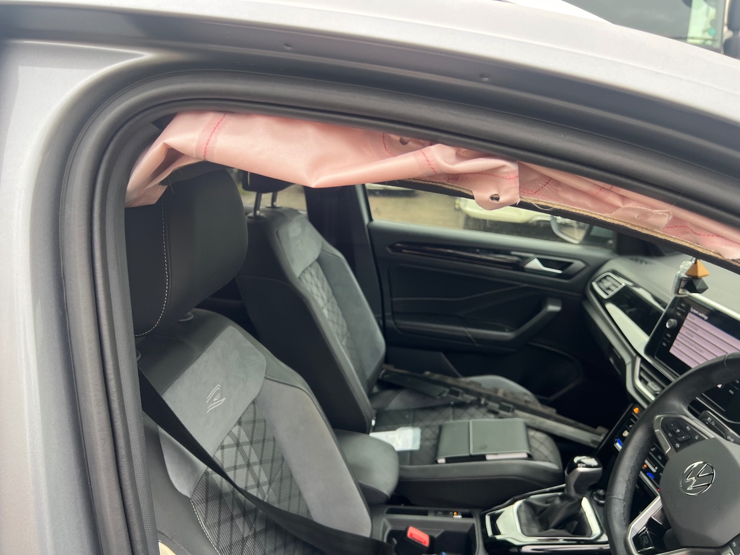 Used Volkswagen T-Roc 2024 for sale - 76488470: Photo 10