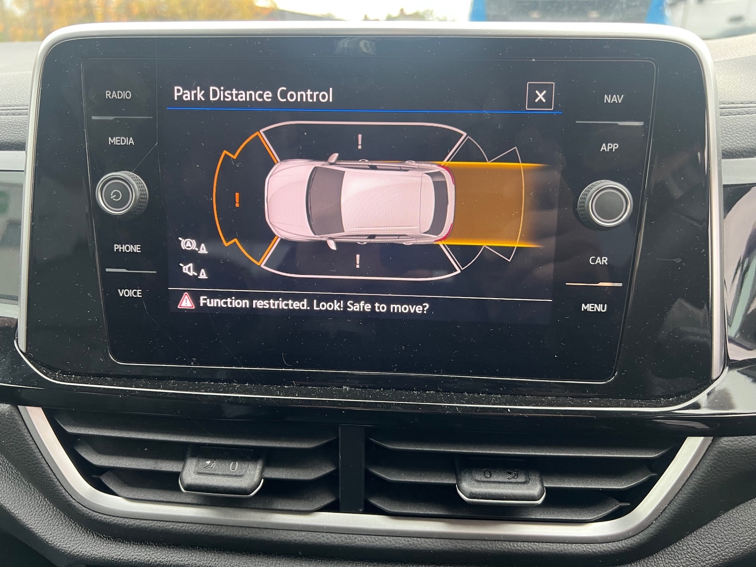 Used Volkswagen T-Roc 2024 for sale - 76488470: Photo 12