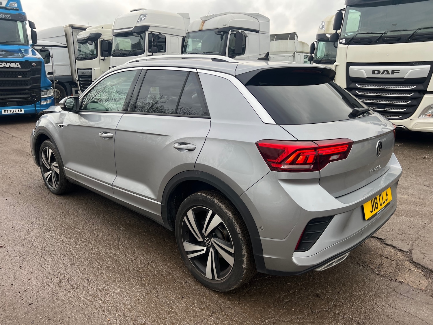 Used Volkswagen T-Roc 2024 for sale - 76488470: Photo 4