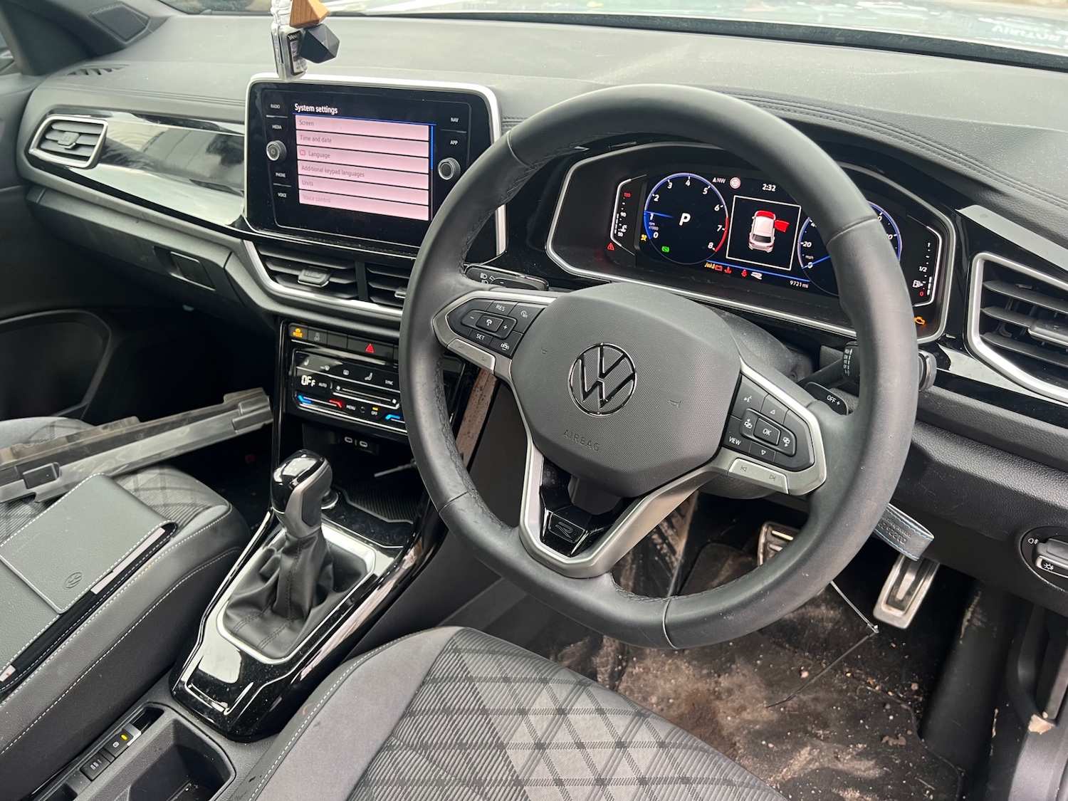 Used Volkswagen T-Roc 2024 for sale - 76488470: Photo 6