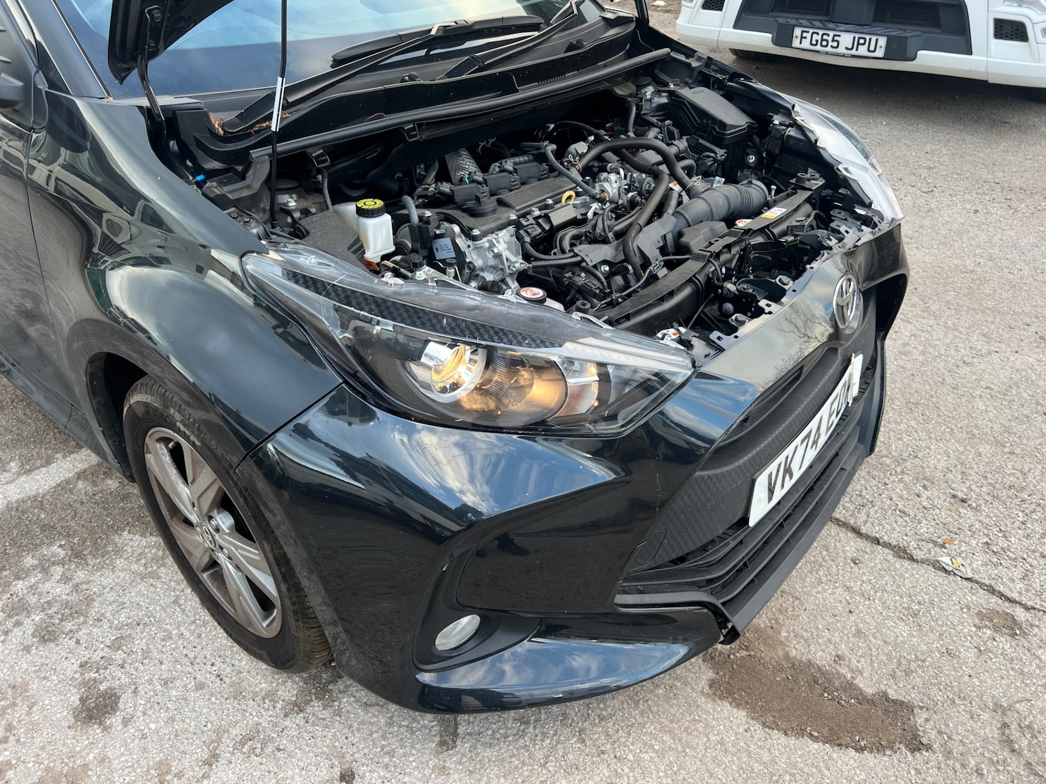 Used Toyota Yaris 2024 for sale - 76557748: Photo 12