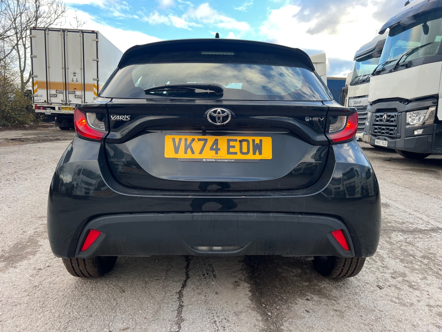 Used Toyota Yaris 2024 for sale - 76557748: Photo 5