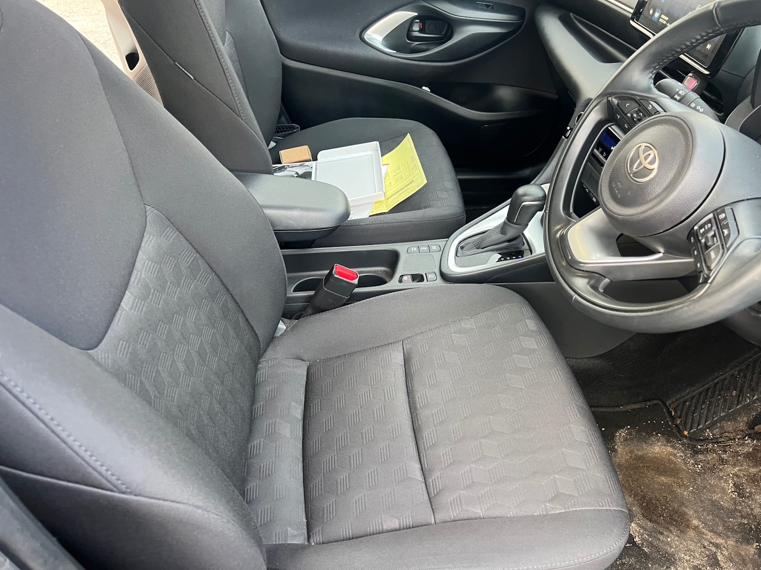 Used Toyota Yaris 2024 for sale - 76557748: Photo 9