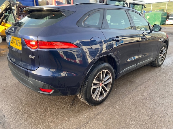 Used Jaguar F-Pace 2017 for sale - 73009541: Photo 2
