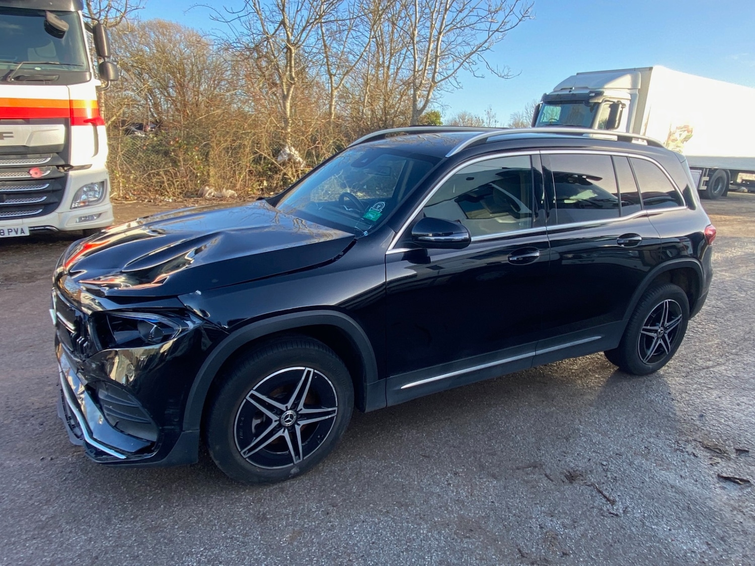 Used Mercedes-Benz EQB 2023 for sale - 76893331: Photo 2