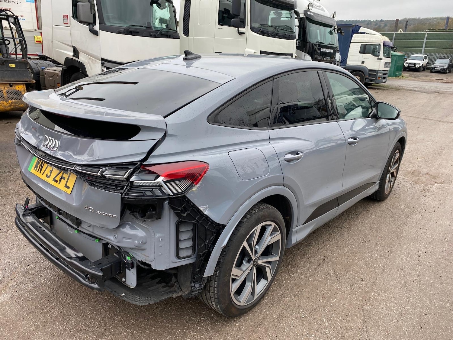 Used Audi Q4 e-tron 2023 for sale - 77352230: Photo 2