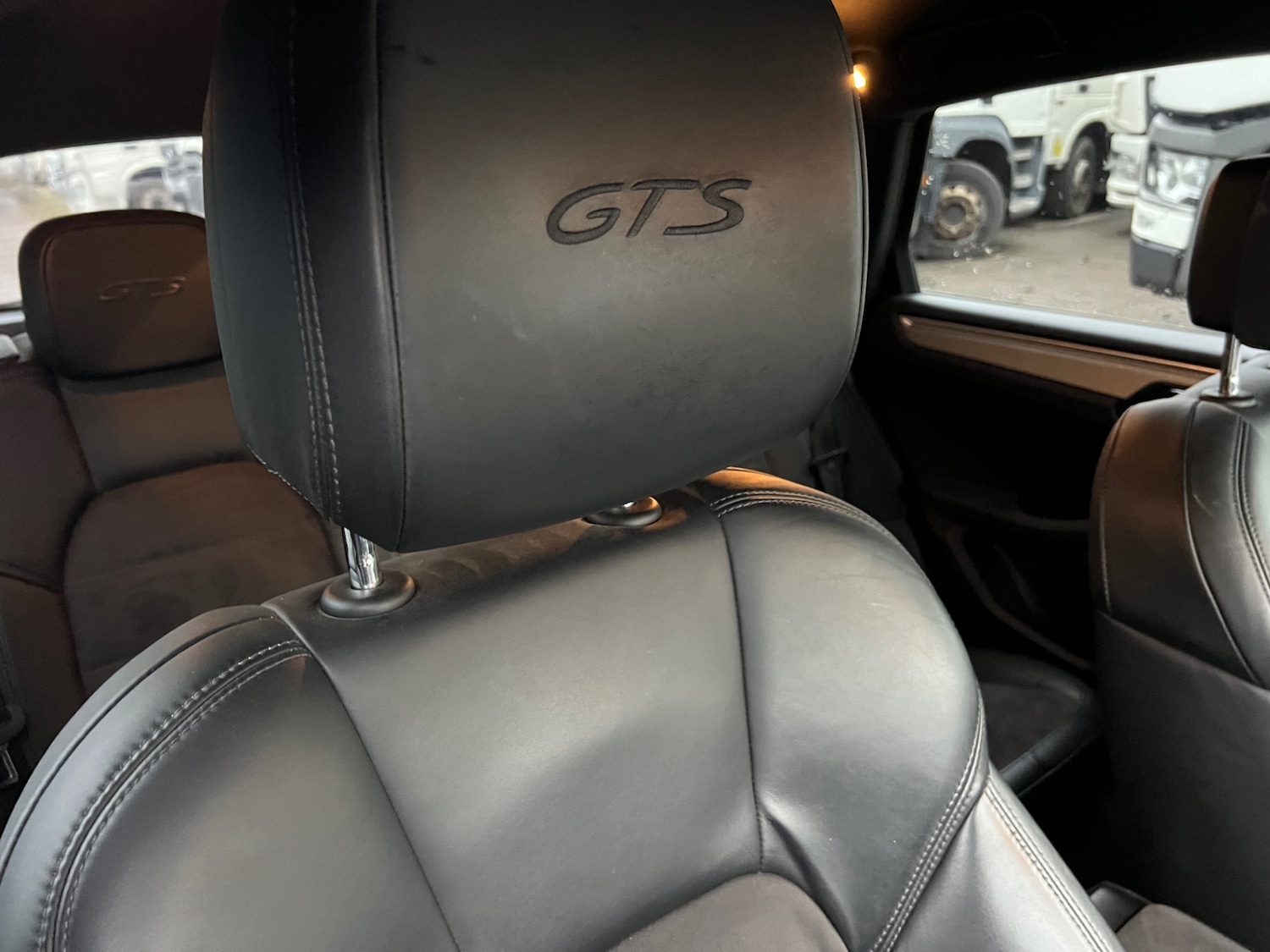 Used Porsche Macan 2016 for sale - 77127689: Photo 11